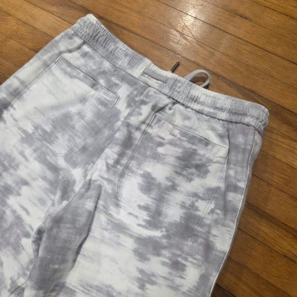 Athleta White Gray Farallon Printed Camouflage Jogger Pants - Picture 5 of 11